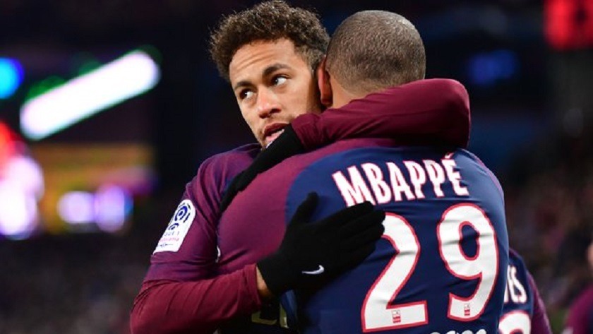 Mercato - AS croit encore que Mbappé peut arriver cet été au Real Madrid, sinon ça serait Neymar en 2019