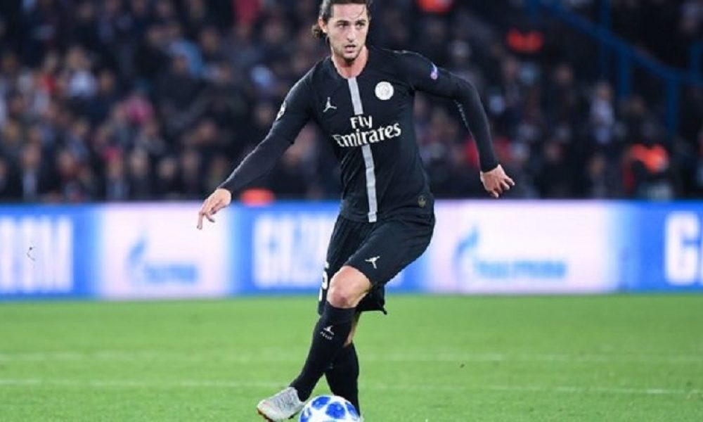 Adrien Rabiot n'était toujours pas avec le groupe professionnel du PSG ce mardi, rapporte RMC Sport