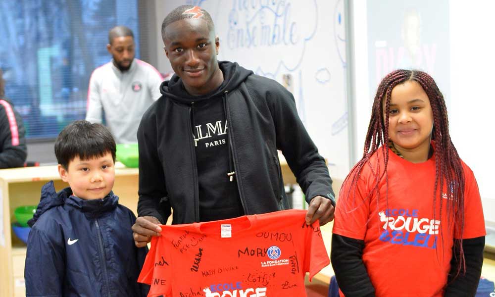 Moussa Diaby parrain école Rouge & Bleu