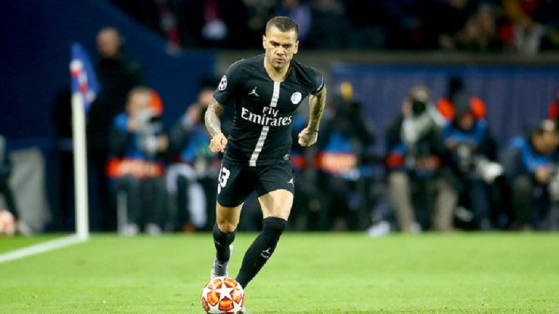 Dani Alves absent au moins 1 mois, selon Globo