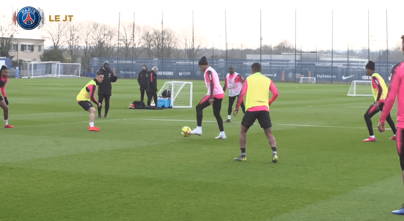 Les images du PSG ce jeudi : retour à Paris et entraînement