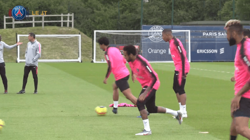 Les images du PSG ce vendredi : naissance de la fille de Cavani, sélections, entraînement et conférence de presse