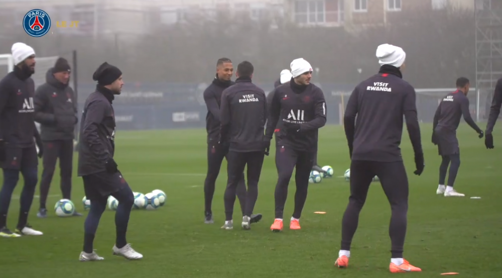 Les images du PSG ce vendredi : entraînement, conférence de presse et zappings