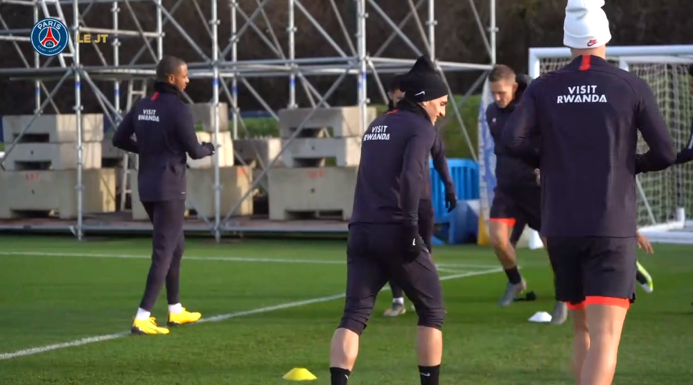 Les images du PSG ce vendredi : entraînement, zapping et nouvelle collection avec Replay