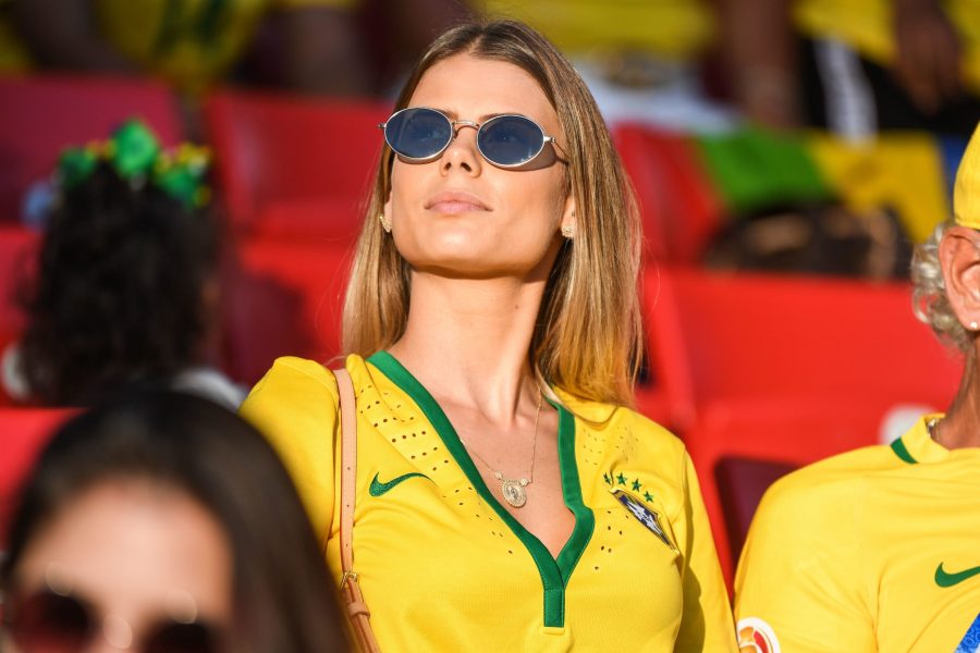 La femme de Marquinhos, Carol Cabrino, explique pourquoi ils ne sont pas rentrés au Brésil