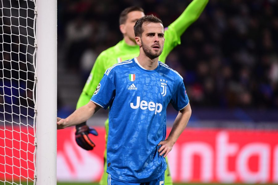 Mercato - Le PSG est passé à l'action pour Pjanic et être prêt à lâcher Paredes, d'après Le Parisien