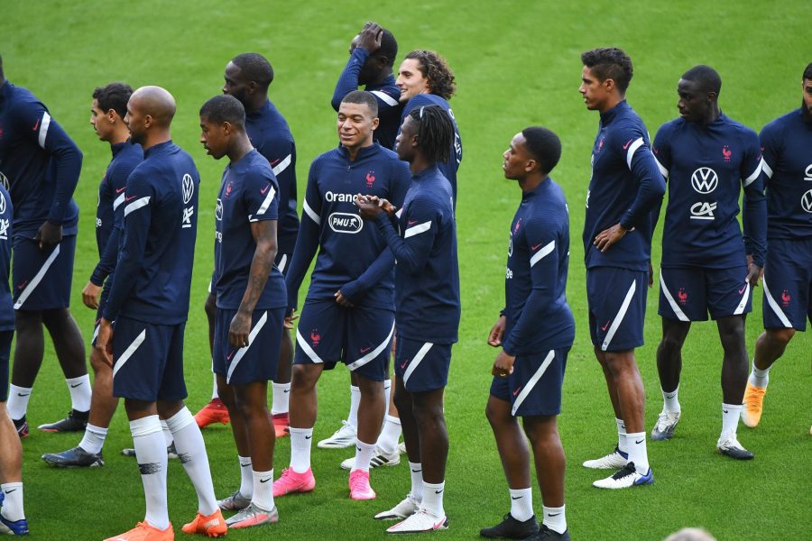 Mbappé parle avec Camavinga et Lucas Hernandez du projet du PSG, selon RMC Sport