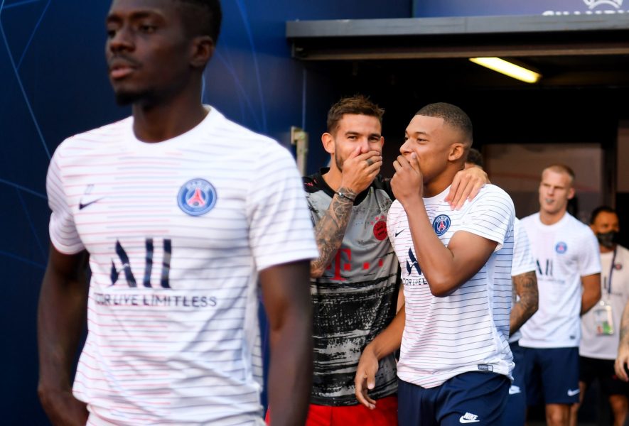 Hernandez assure ne pas avoir « parlé sérieusement » du PSG avec Mbappé