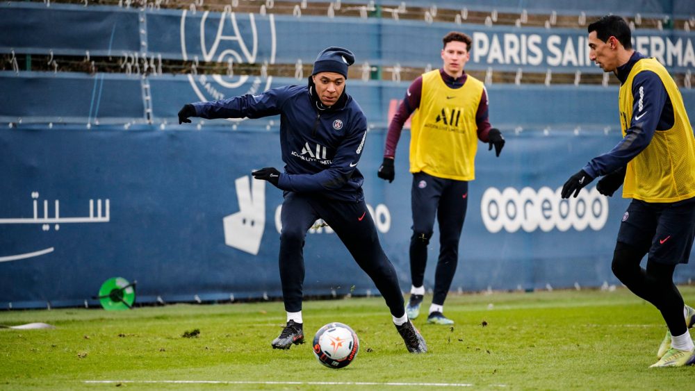 Les images du PSG ce mardi: Courses et ballon à l'entraînement !