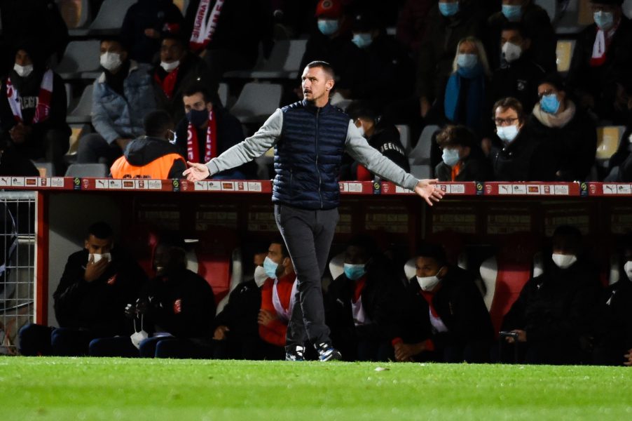 PSG/Nîmes - Arpinon évoque les clefs de la rencontre, dont « faire attention à l'arbitrage »