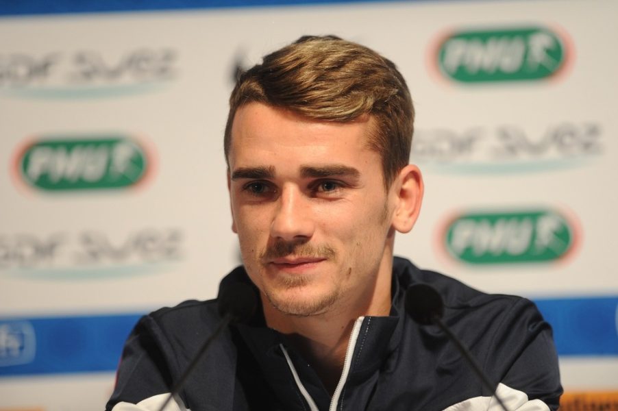 Griezmann "c'est bien ce qu'est en train de faire le PSG", "partir? Je suis bien là où je suis"