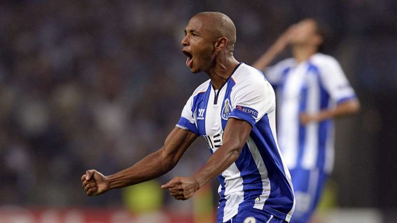 Mercato -Yacine Brahimi est une priorité du PSG, selon A Bola