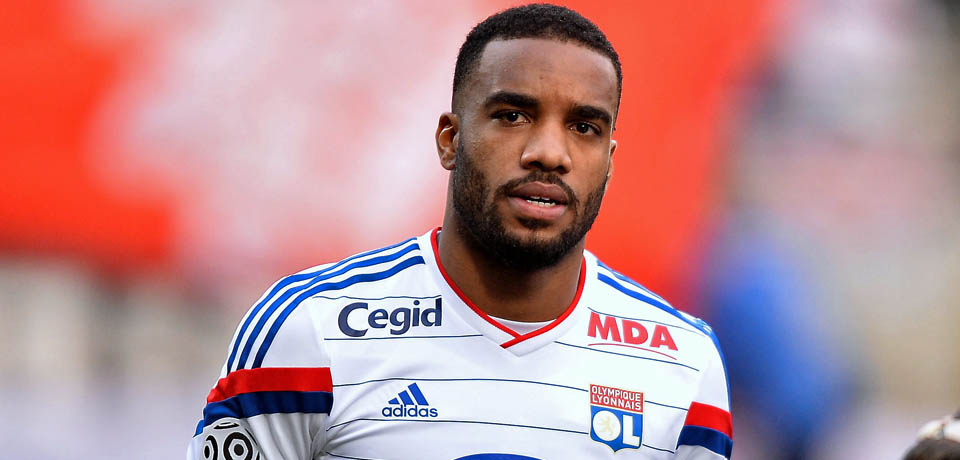 Mercato - L'OL annonce avoir refusé 35 million d'euros pour Lacazette, qui n'est pas à vendre