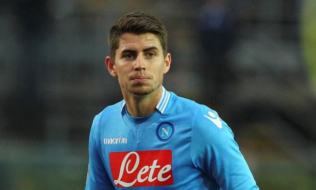 Jorginho "reste concentré sur Naples" jusqu'à l'arrivée d'une "offre remarquable", annonce son agent