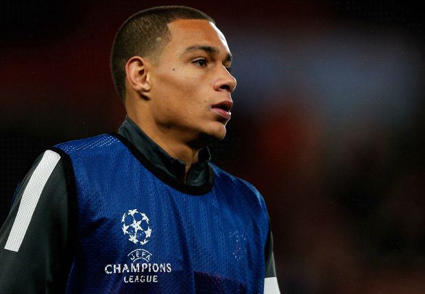 Van der Wiel serait en Italie pour faire avancer son arrivée à l'AS Rome, selon Il Tiempo