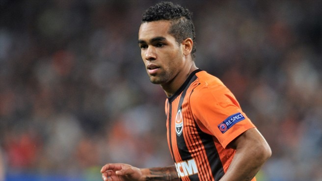 Alex Teixeira ,déception, intérêt du PSG et receuilllement