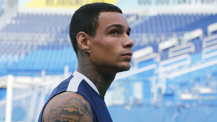 Mercato - Van der Wiel bientôt à Fenerbahçe, le club l'annonce