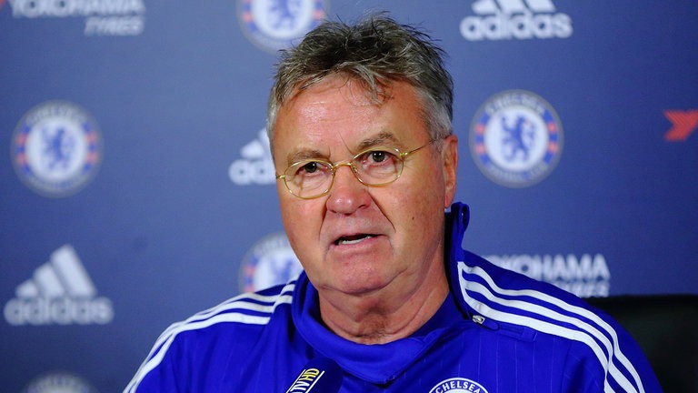 Chelsea / PSG - Hiddink "on les a trop respecté"