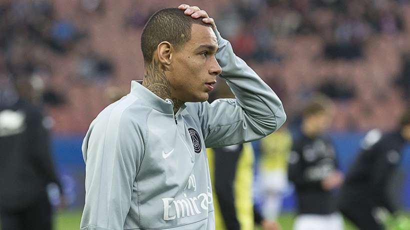 Anciens - Van der Wiel estime que Blanc lui a manqué de respect et confirme qu'il aurait pu rester au PSG