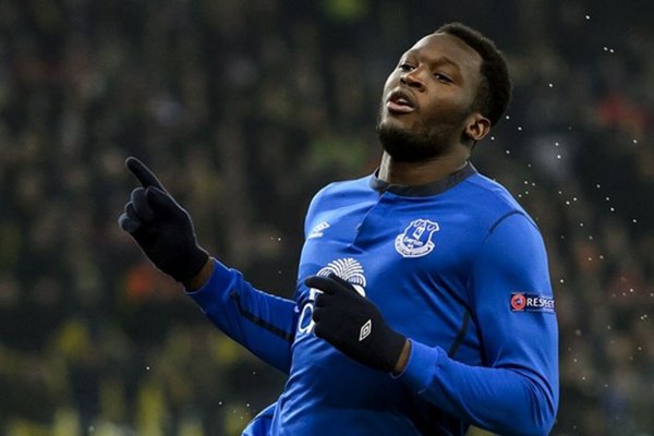 Mercato - Lukaku ne veut pas prolonger à Everton et compte partir, affirme son entraîneur