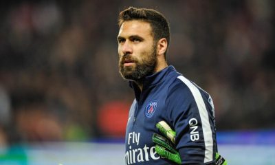 Mercato - La Fiorentina penserait à Sirigu, seule porte de sortie pour le moment