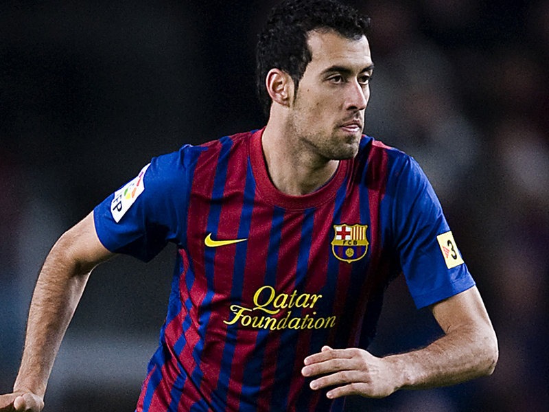 LDC - Sergio Busquets sort sur une ciivère lors de Eibar/Barcelone