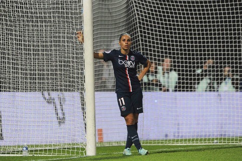 Jessica Houara-d'Hommeaux "une page se tourne...Merci au PSG, à tous les supporters"