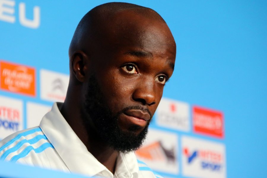 Diarra confirme qu'il a eu des "contacts avec des clubs prestigieux", mais laisse le PSG aux médias