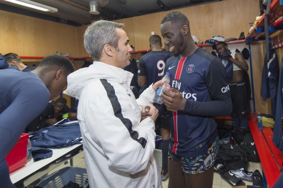 Rodrigues "très pointilleux avec nos jeunes...on souhaite un niveau Ligue des Champions"