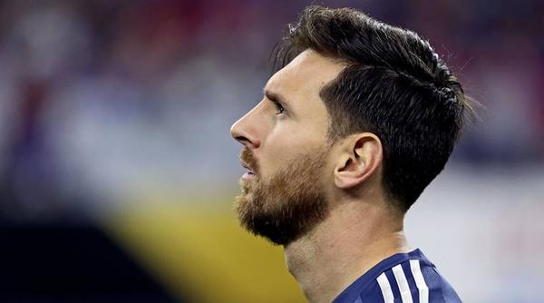 L'Argentine de Di Maria perd encore en finale, Messi annonce sa retraite internationale