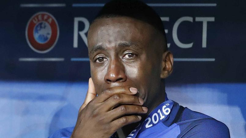 Blaise Matuidi en larmes après la défaite de l'équipe de france