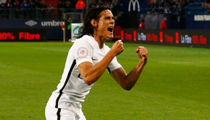 Cavani "Paris m’a permis de devenir un meilleur attaquant...en pointe, je m'épanouis"