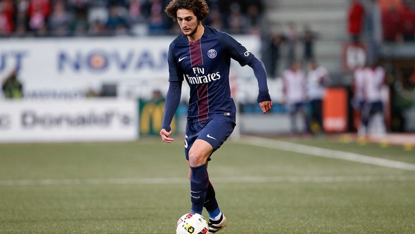 Mercato - Tottenham convoiterait Adrien Rabiot selon le Daily Mirror