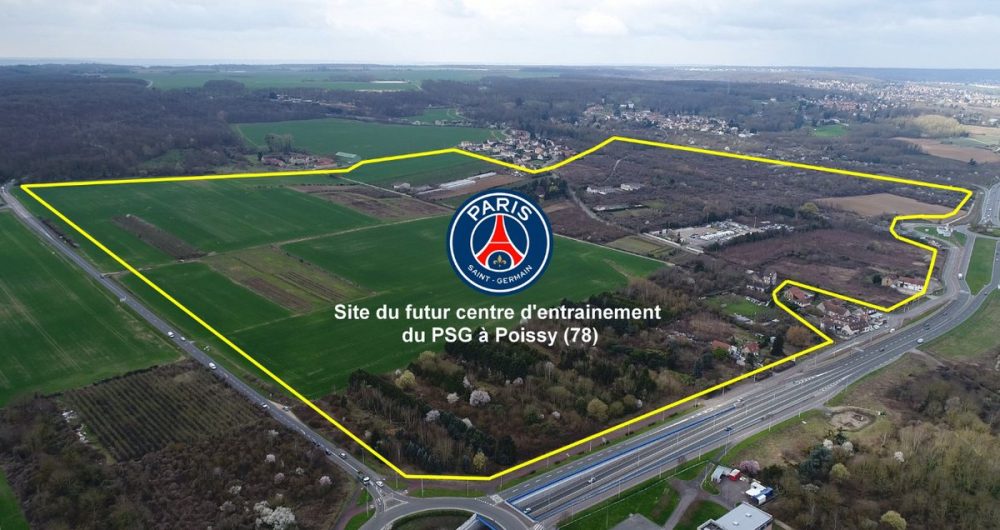 Le maire de la ville de Poissy a signé le protocole d'accord pour le centre d'entraînemen du PSG