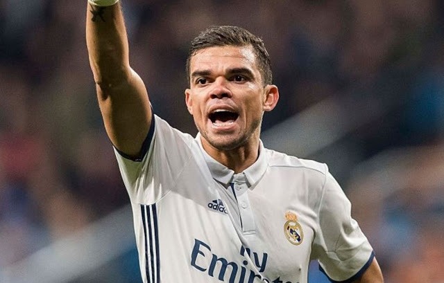 Pepe "Je pense uniquement à maintenant, je n'ai aucun accord avec un club"