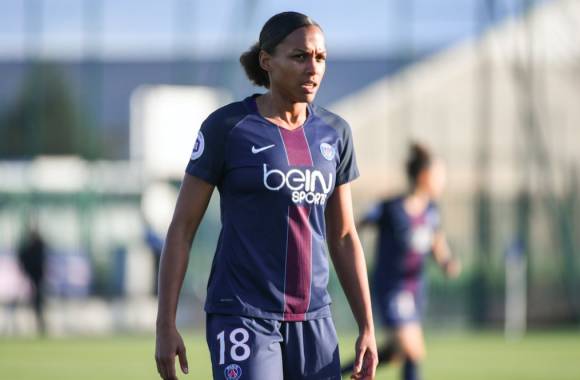 Féminines - Delie "À un an de la fin de son contrat (2018), l'internationale tricolore est courtisée" selon Goal