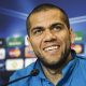 Dani Alves répond à ESPN Ne raconte pas de la merde sans savoir ce qui se passe !