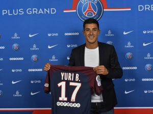 Le Parisien revient sur le parcours compliqué de Yuri Berchiche, un très fort caractère