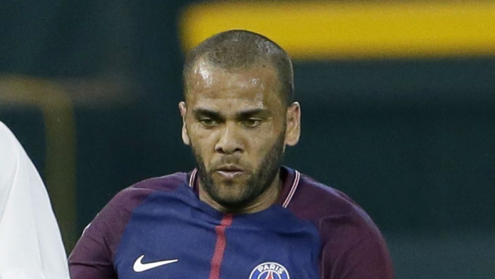Décès de la tante de Dani Alves, incertain pour PSG/Toulouse  