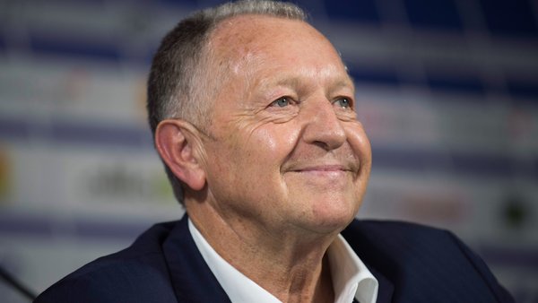 Desplat défend le PSG face à Aulas, qui lui répond qu'il est insignifiant