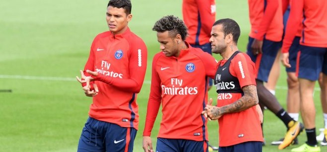 EAGPSG - Les équipes officielles Neymar prend la place de Pastore