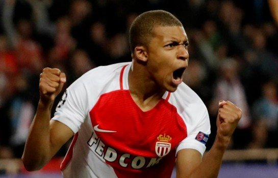 Mercato - L'Equipe confirme l'arrivée de Mbappé au PSG, avec un prêt à option d'achat