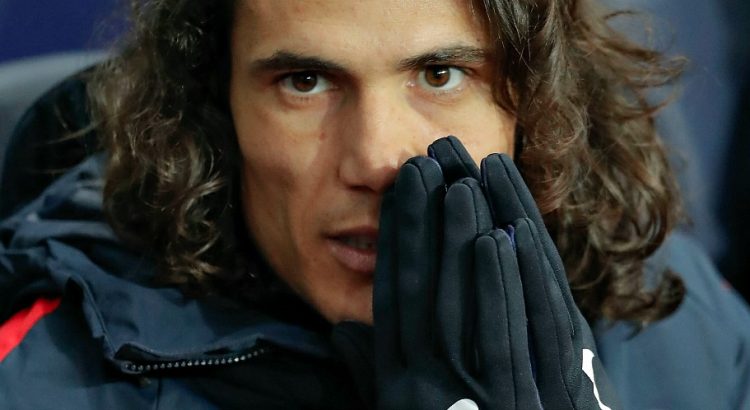 Edinson Cavani a engagé comme majordome un homme pauvre rencontré dans la rue