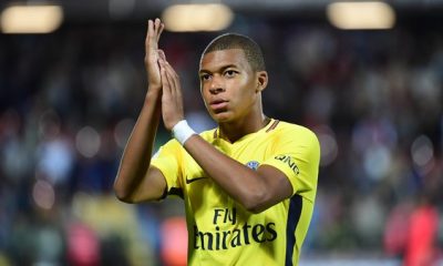 Kylian Mbappé a remercié l'AS Monaco et le PSG en recevant le Golden Boy 2017  