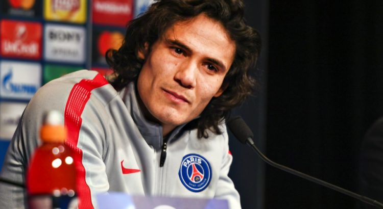 Cavani J'ai confiance dans le club...J'espère passer de beaucoup d'années avec le PSG