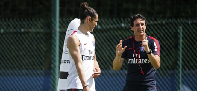 Unai Emery fait le point sur Cavani et Pastore, mais la discussion reste entre eux et moi