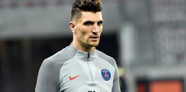 Mercato - Le PSG voudrait au moins 35 millions d'euros pour Meunier, qui intéresse la Juve et ManU, selon Calciomercato