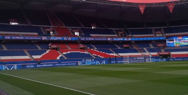 Il faudra encore attendre pour avoir une large association d'Ultras du PSG en Tribune Boulogne