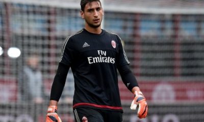 Mercato - Donnarumma poussé vers le PSG par son agent Mino Raiola, selon La Repubblica