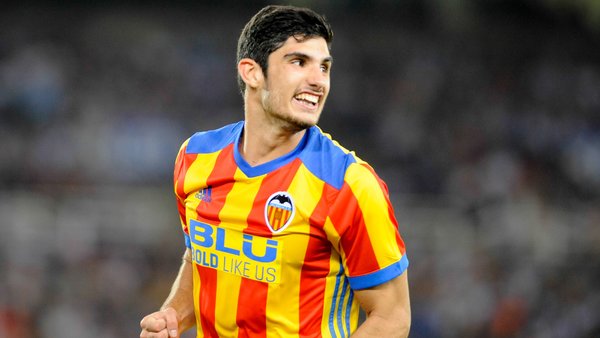 Mercato - Le PSG demande 90 millions d'euros pour Guedes, Valence espère l'avoir pour 40, selon Superdeporte